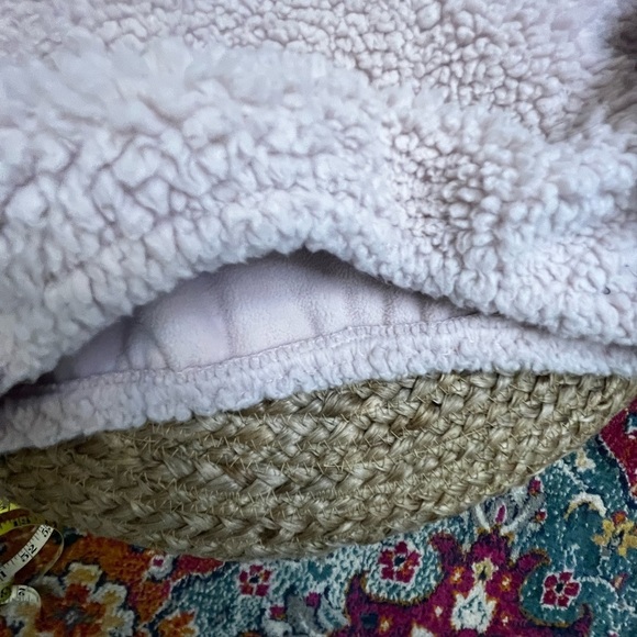 OshKosh pale pink fleece pullover SZ 3T. Snap high neck. Elastic waist - Picture 9 of 10